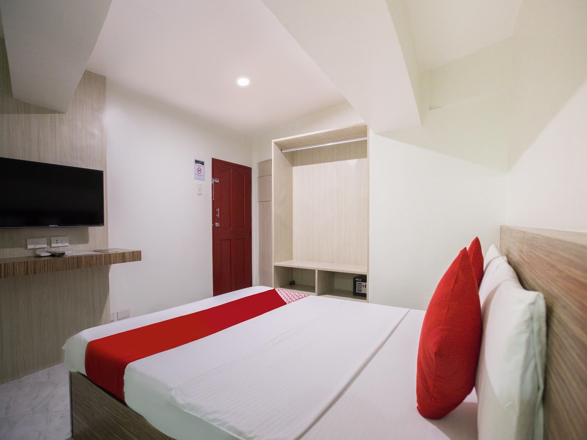 Circuit Hostel Makati City Exterior photo